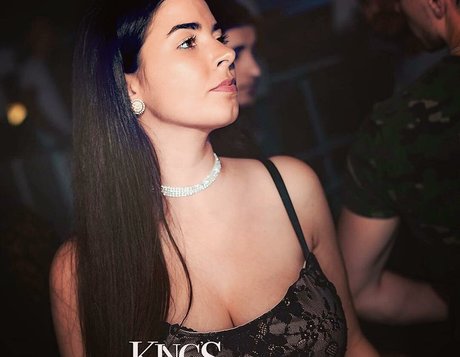 Anna Rebellato アートモデル 画像