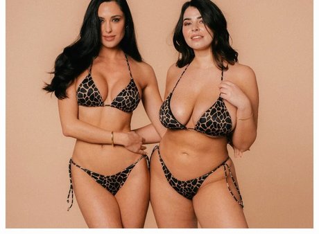 Anna Rebellato ポルノスター アダルト 写真