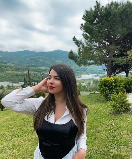 Anna Rebellato セクシーなスター 写真