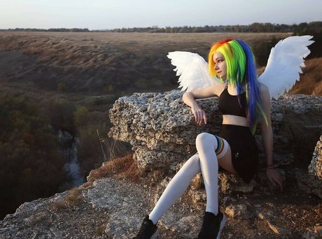 ゴス3P OnlyFans ヌード アーカイブ