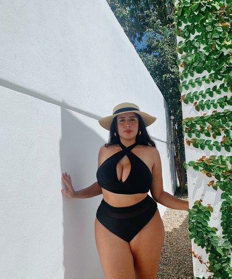 巨乳ブルネットオンリーファンズ 素敵 画像