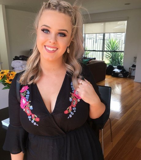 フェイシャルオンリーファンズ 美しいxxx 写真