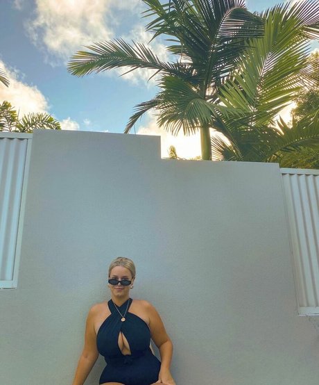 甘いおまんこオンリーファンズ 無料 写真