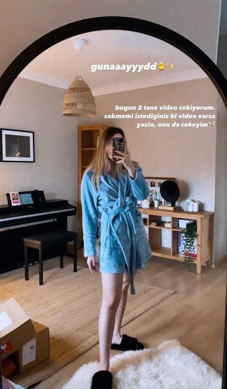 クリスマスヌードOnlyFans エロチック 写真