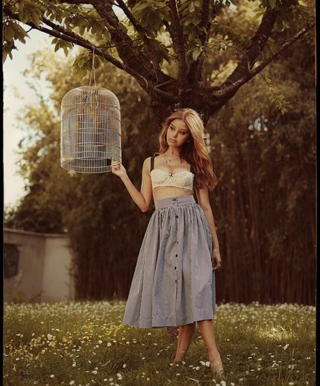 巨大な天然おっぱいオンリーファンズ ポルノ 画像