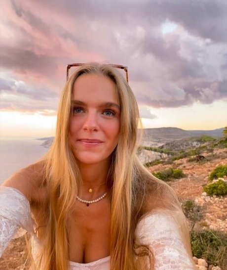 Lies Zhara セクシーなスター 写真