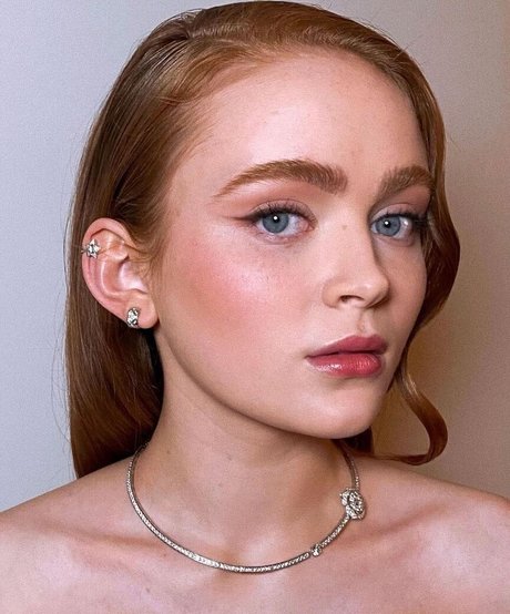 Sadie Sink アダルトスター 写真