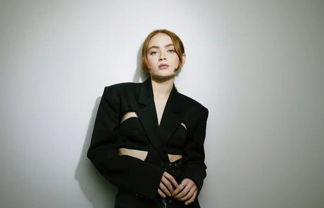 Sadie Sink ポルノスター ベスト 画像