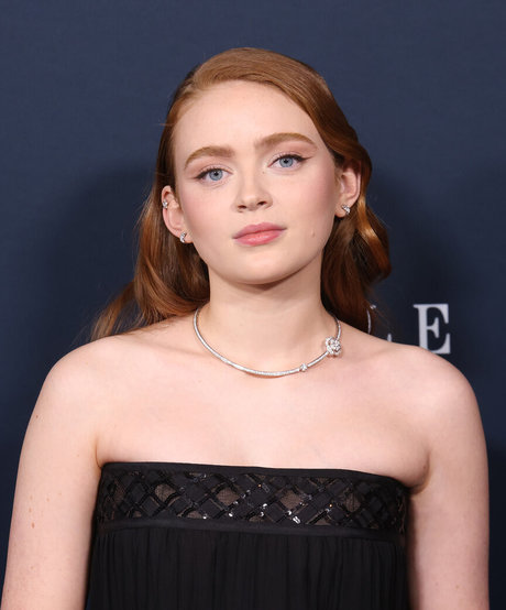 Sadie Sink ホット女優 アーカイブ