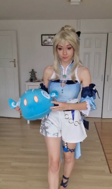 足ヌードオンリーファンズ ホット裸 写真