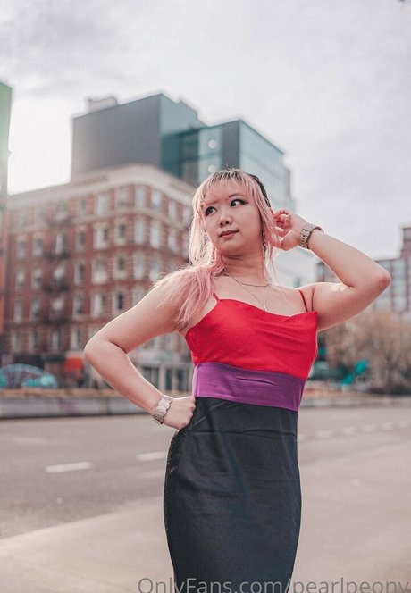pearlpeony ポルノ女優 写真