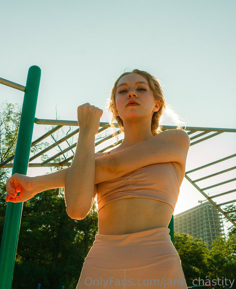 女性の筋肉オンリーファンズ 美しいヌード 写真