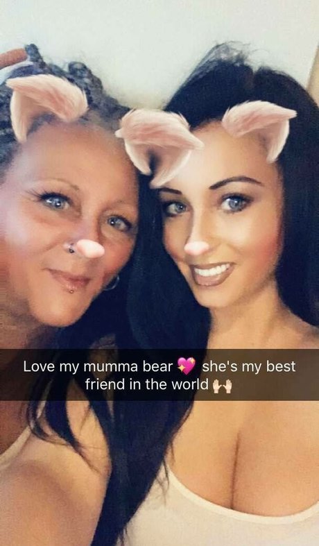 Kelly Louise Sheridan ポルノスター セックス 写真