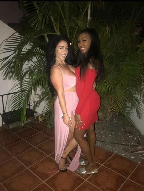 Kelly Louise Sheridan ヌードモデル 写真