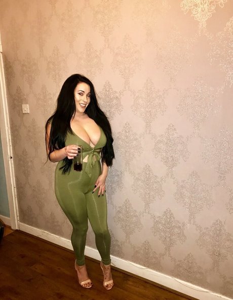 Kelly Louise Sheridan ポルノ女優 画像