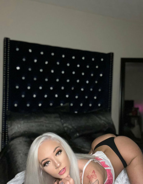 痩せたティーンのオンリーファンズ セックス 写真