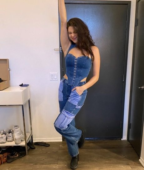 太った足のOnlyFans 美しいxxx 写真