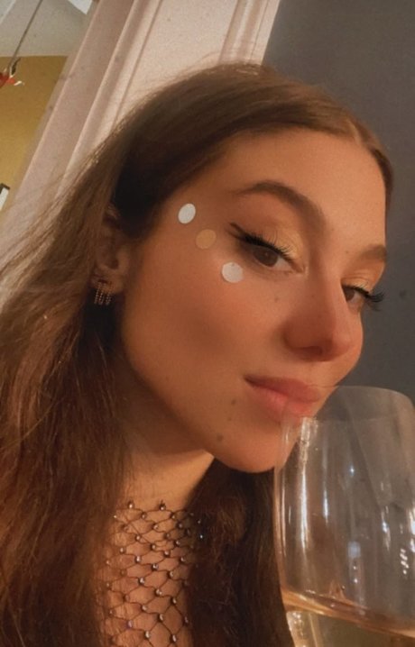 大きなお尻と巨乳のオンリーファンズ セクシーxxx ギャラリー