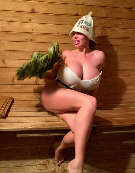 Tanya Fogelman ホットなモデル 写真