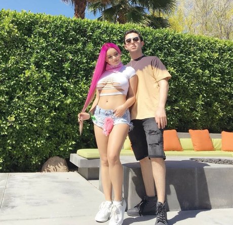 ジムガールズオンリーファンズ ポルノ 画像