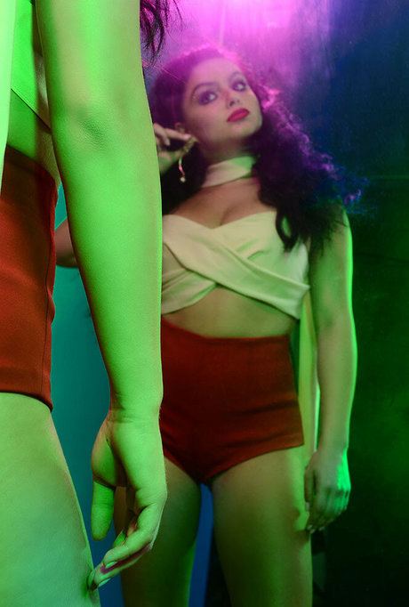 小柄なティーンオンリーファン 無料 画像