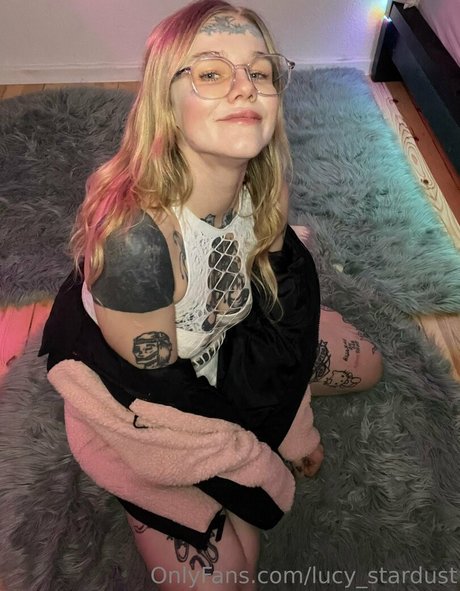 lucy stardust ポルノスター セックス ギャラリー