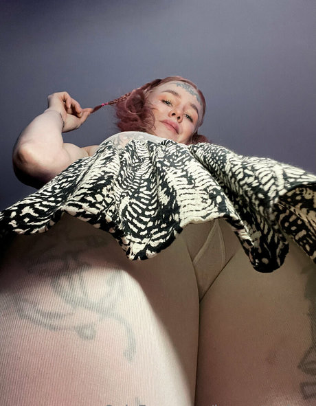 lucy stardust スター ヌード ギャラリー