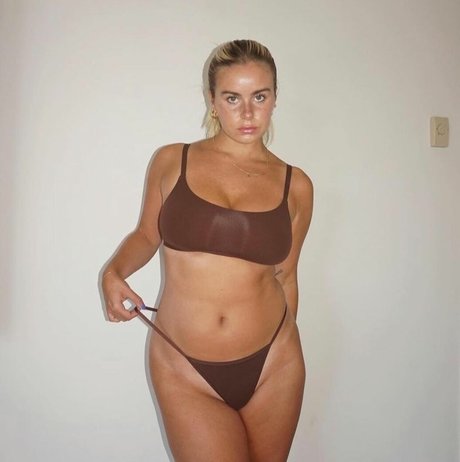 Courtnee Crews ヌード女優 画像