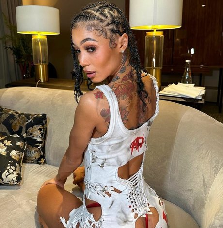 Coi Leray ポルノスター ホット アーカイブ