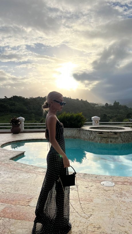 ポーグエボニーオンリーファンズ 無料ヌード 写真