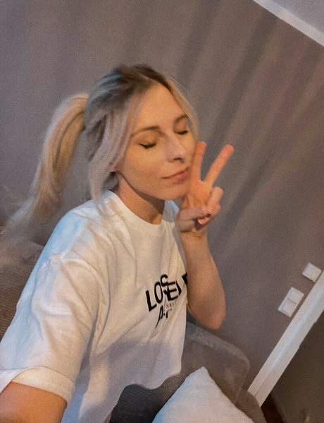 Milschbaum ポルノモデル 写真