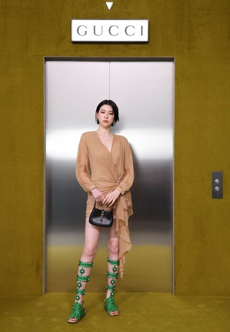 Ayaka Miyoshi 無料のスター ギャラリー