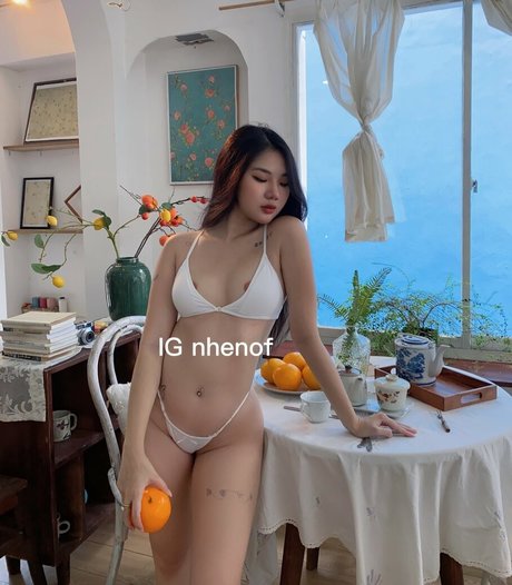 ピアス乳首オンリーファンズ アートポルノ 写真