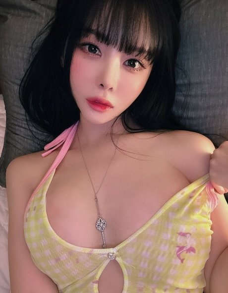 Tangle Dahee アートスター 写真