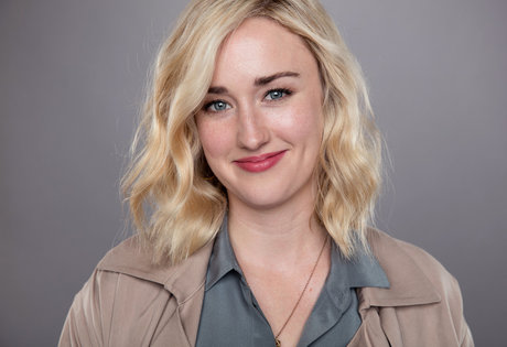 Ashley Johnson 素敵なモデル ギャラリー