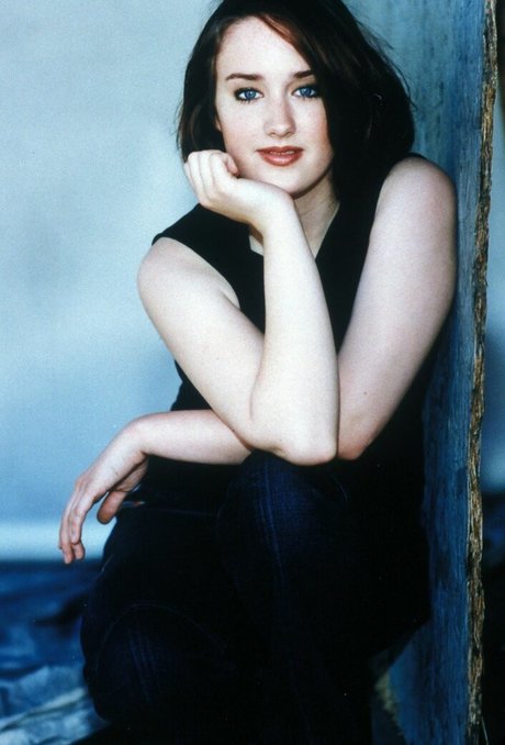 Ashley Johnson エロティックなモデル ギャラリー