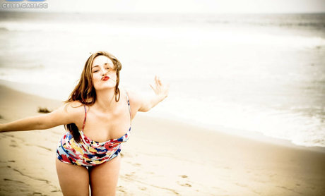 Ashley Johnson 高品質モデル アーカイブ