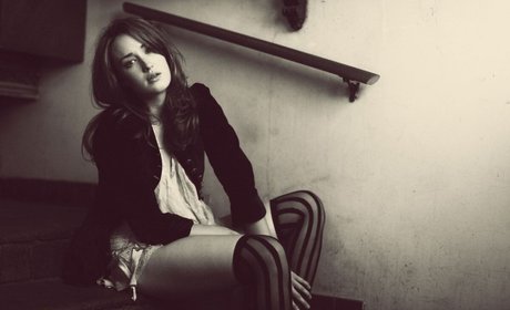 Ashley Johnson ポルノモデル 写真