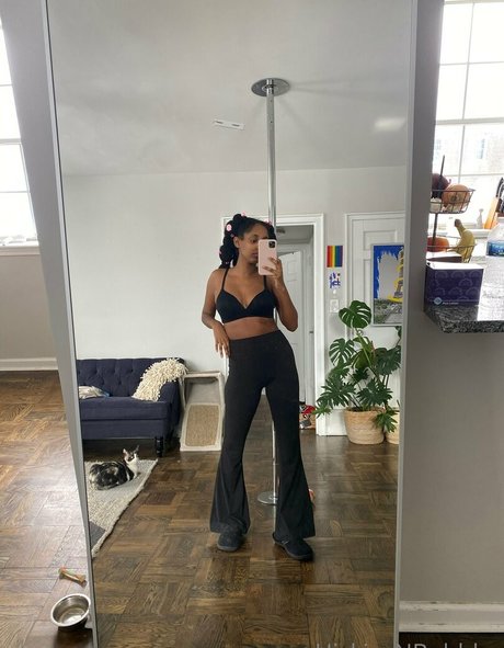 hickiesnbubbles HDポルノスター 写真