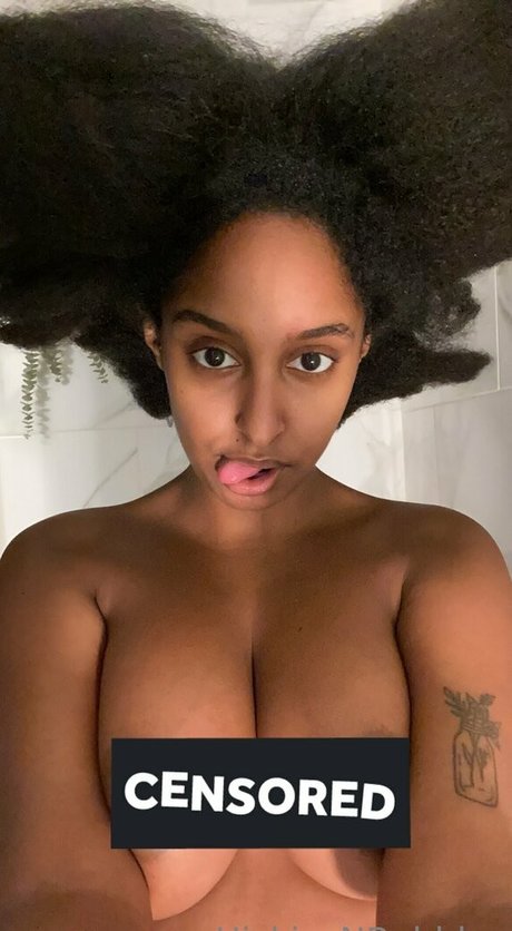 hickiesnbubbles ヌードのポルノスター 画像