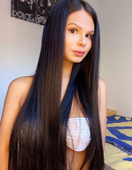 bellapussy25 アダルトモデル 画像