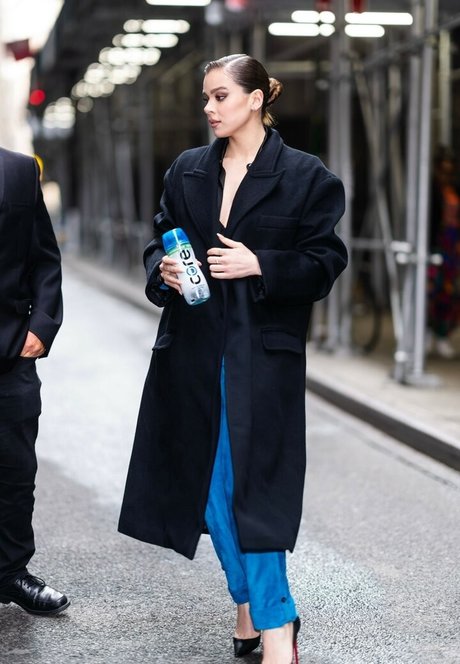 フェラチオ 公共 OnlyFans アート裸 ギャラリー