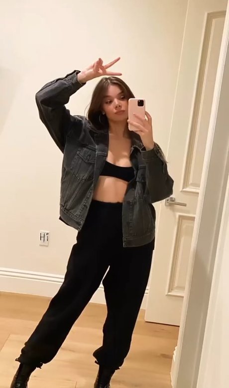 Hailee Steinfeld アダルトスター アーカイブ