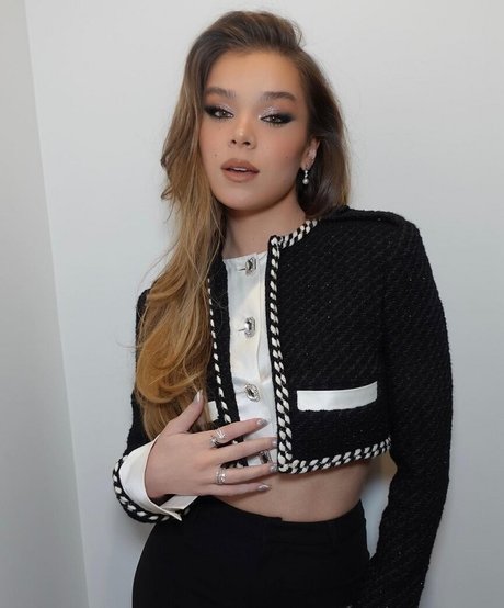 Hailee Steinfeld アートスター 画像