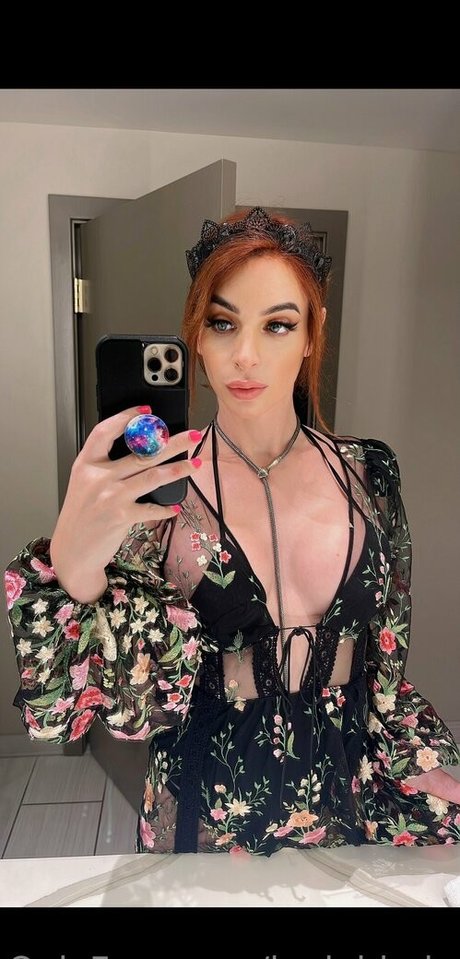 巨乳で曲線美のOnlyFans 限定 ギャラリー