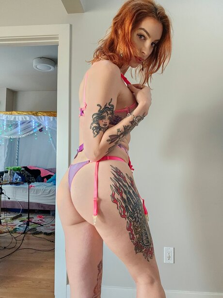 janieblade ホットモデル 画像