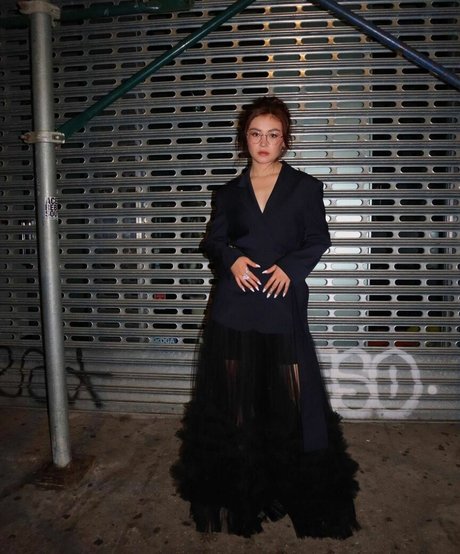 太めのブロンドオンリーファンズ セクシー 写真