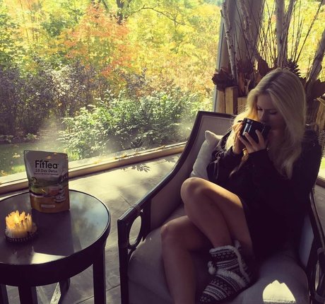 熟女 太め OnlyFans ヌード 画像