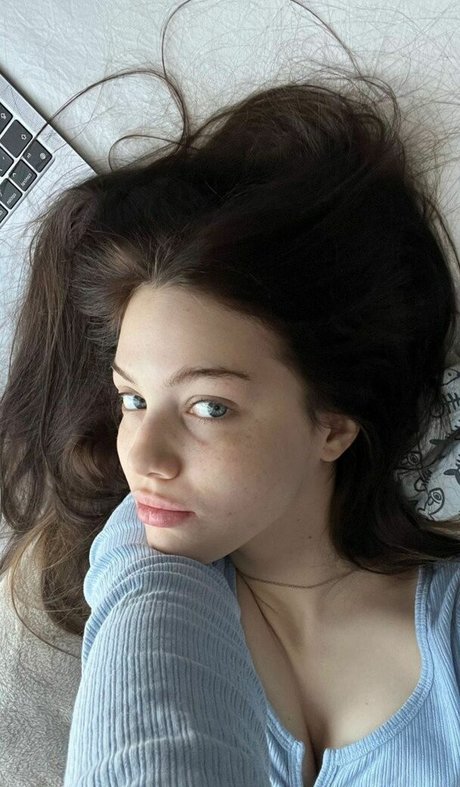 曲線美の女の子オンリーファンズ 無料 写真