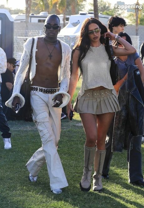 自然な赤毛のオンリーファンズ 無料セクシー ギャラリー